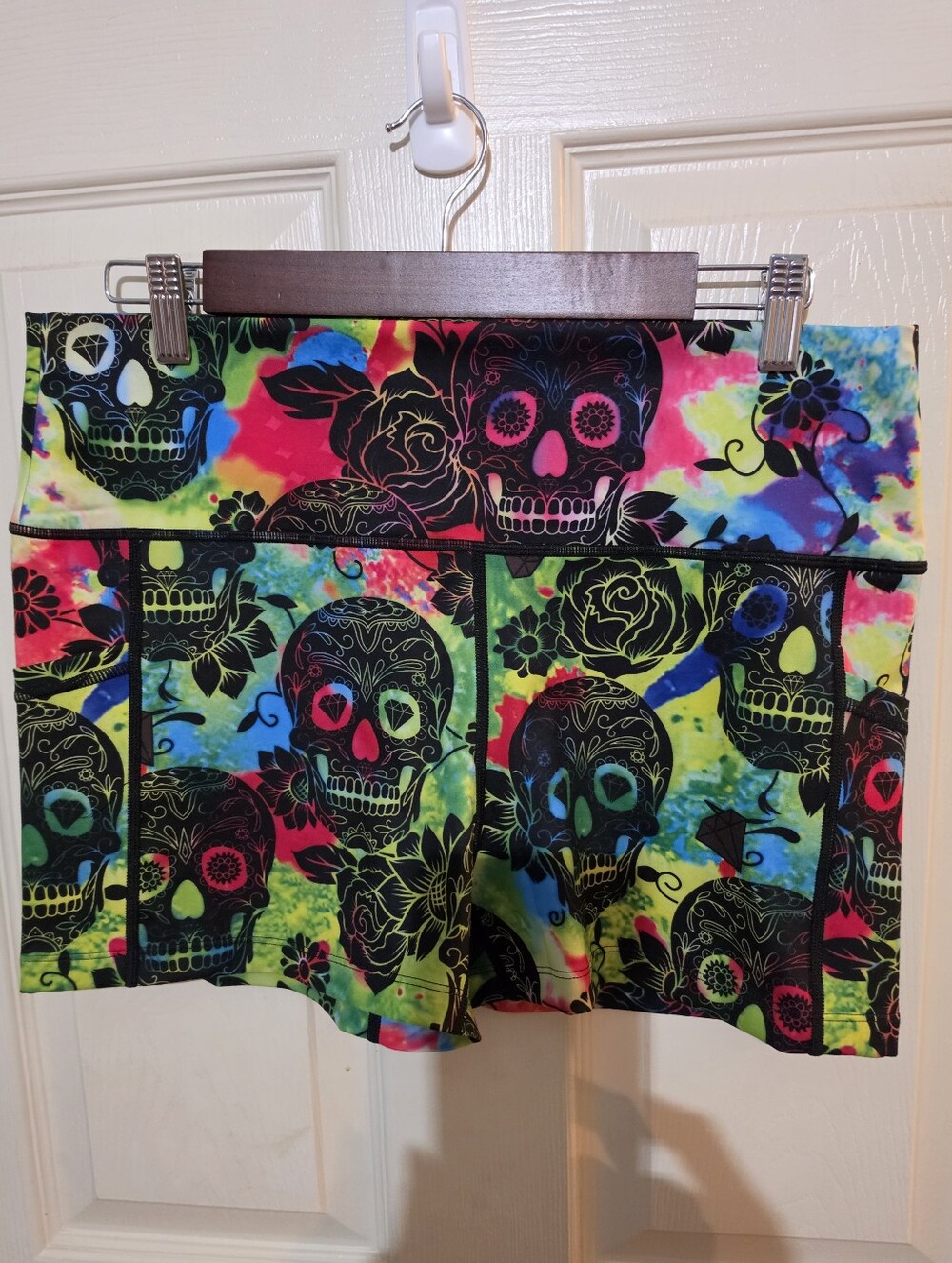 Constantly Varied Gear X-Large Neon Sugar Skull Shorts